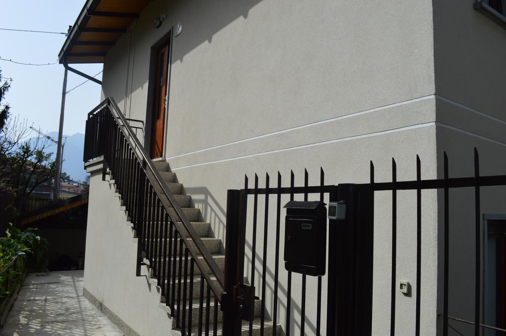 Betty'S House Apartment Mandello del Lario Bagian luar foto