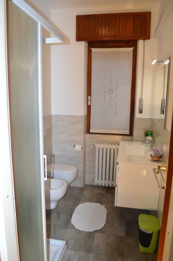 Betty'S House Apartment Mandello del Lario Bagian luar foto